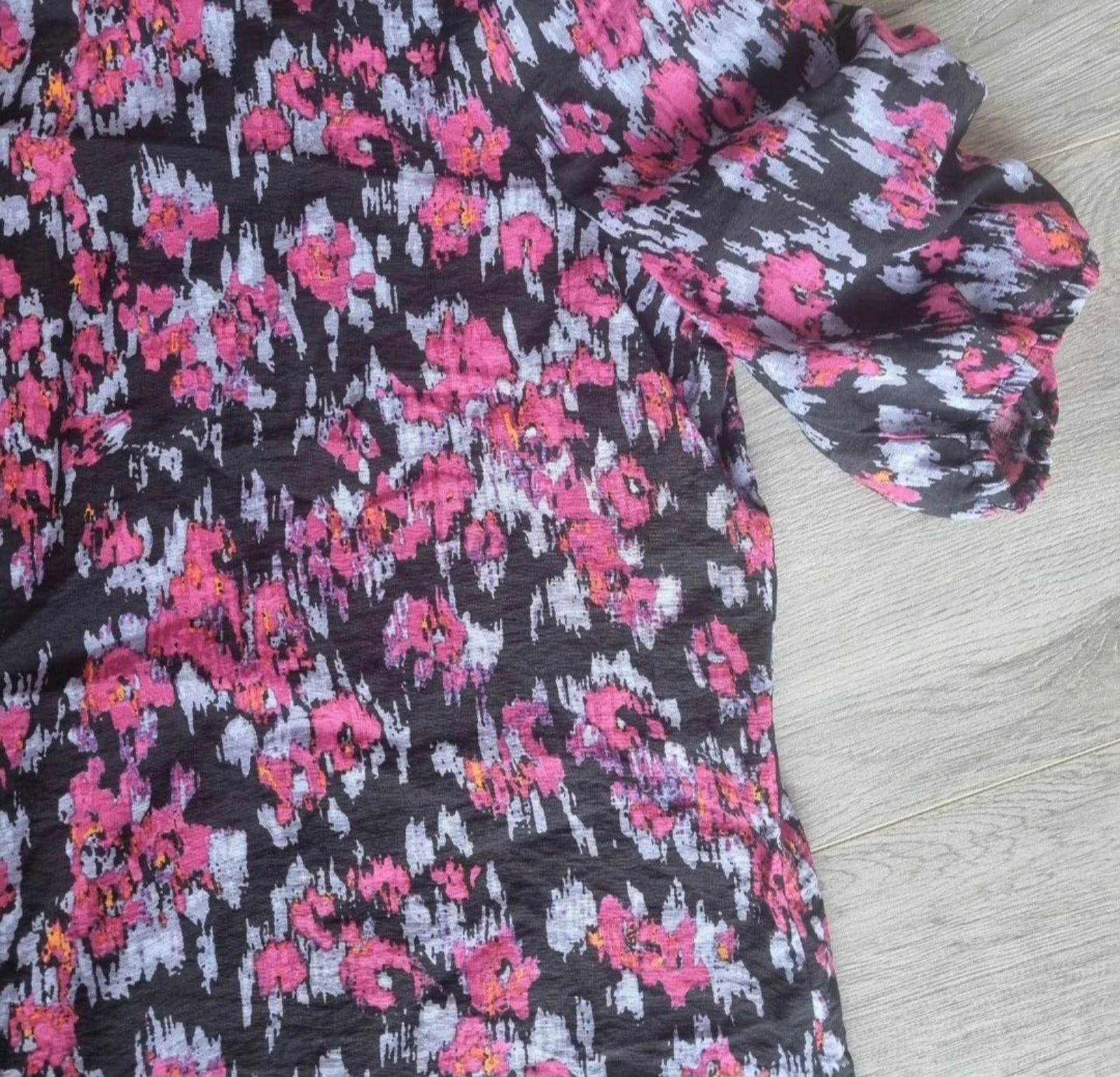 Eksept (Shoeby) top / blusa rosa morado estampado negro – Manga abullonada – XL – photo 3
